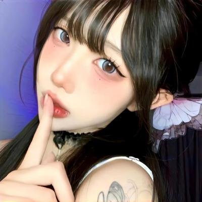 背带短裤丧尸来袭